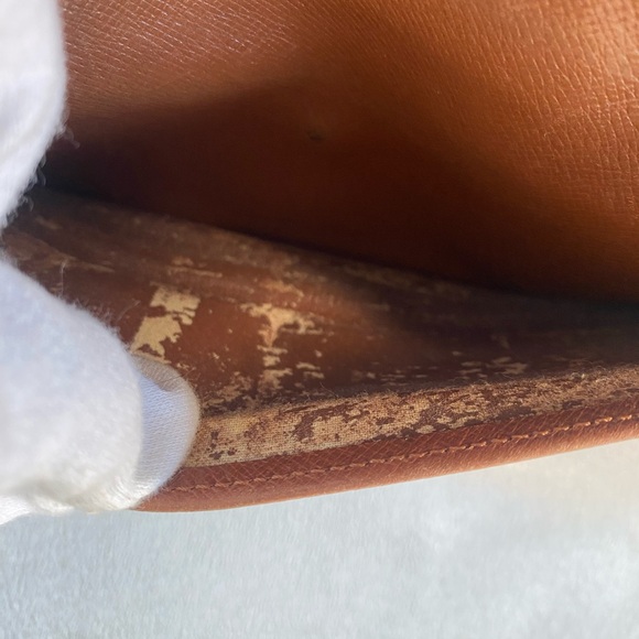 Authentic 💯 LV mono Sarah Trifold Wallet - Picture 3 of 11